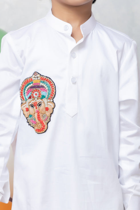 GANPATI BABA WHITE KURTA SET
